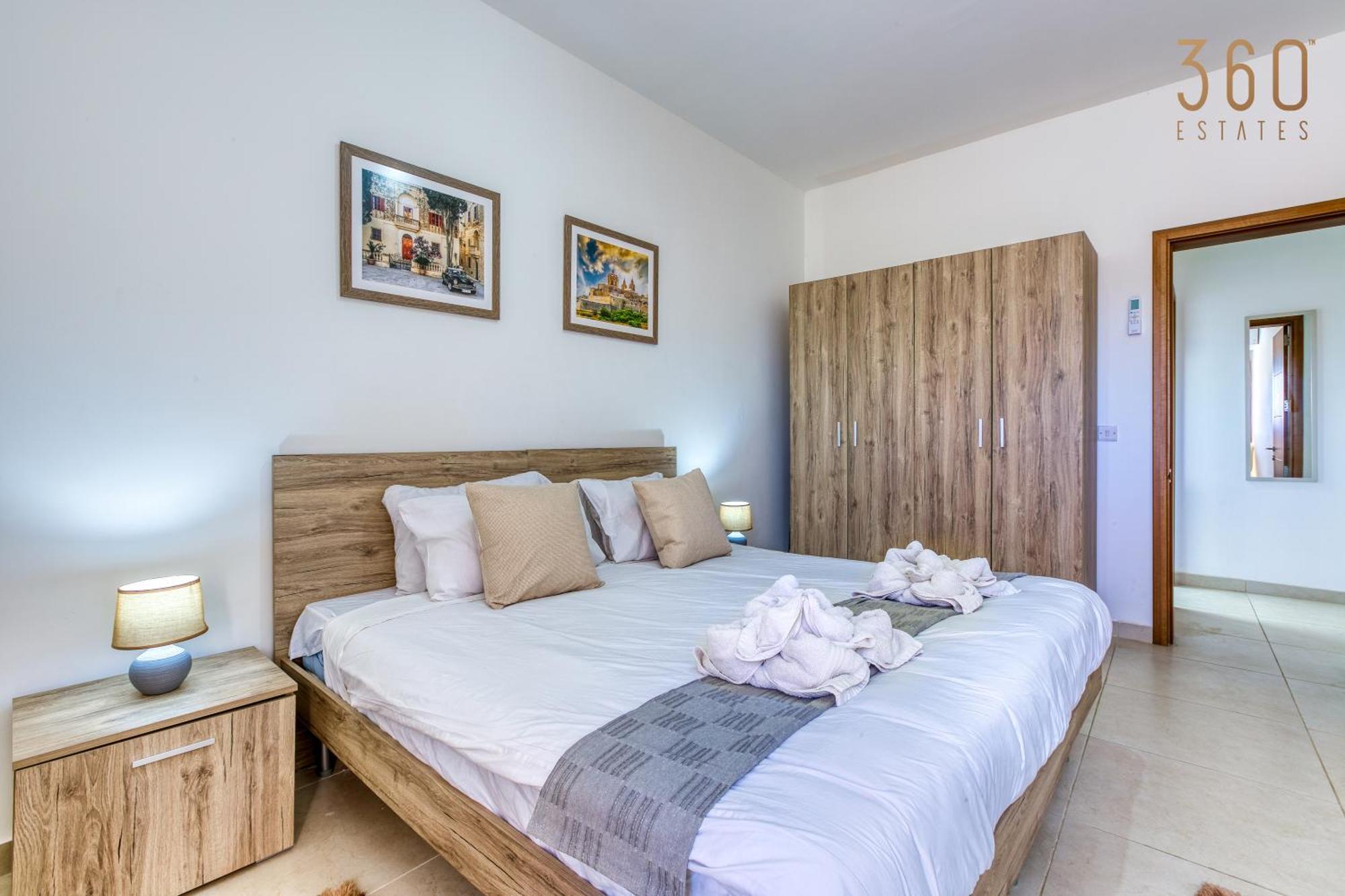 Beautiful 2br Penthouse With Private Terrace & Bbq By 360 Estates St. Paul's Bay
