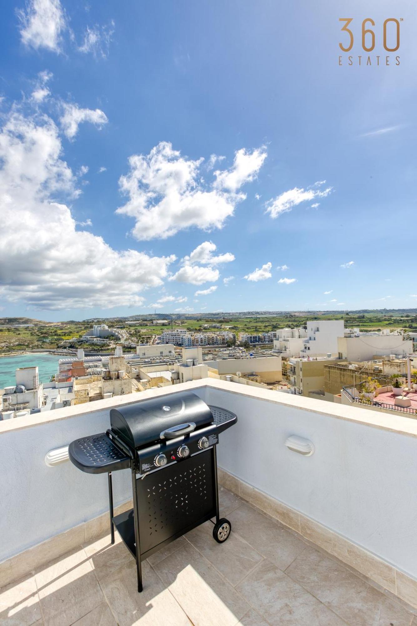 Beautiful 2br Penthouse With Private Terrace & Bbq By 360 Estates * San Pawl il-Baħar
